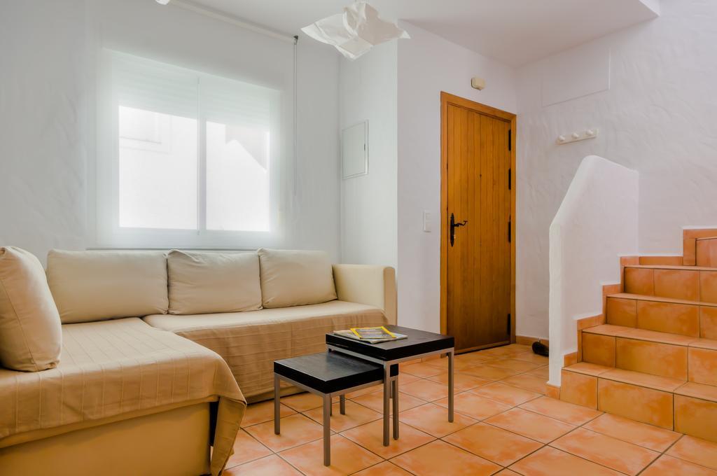 Apartamentos Mas Conil Кониль-де-ла-Фронтера Номер фото